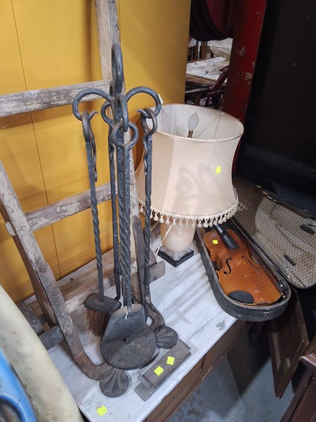 Lot 254 - ODD LOT