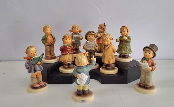 Lot 1188 - HŬMMEL FIGURES