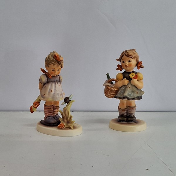 Lot 1186 - HŬMMEL FIGURES