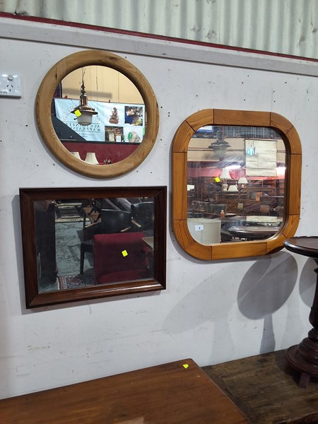 Lot 8 - MIRRORS