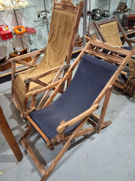 Lot 381 - DECKCHAIRS