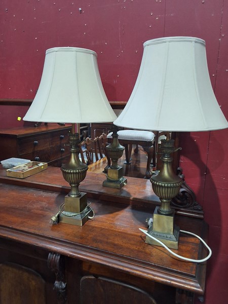 Lot 42 - LAMPS
