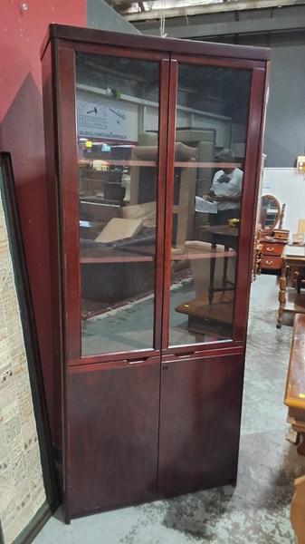 Lot 101 - BOOKCASE