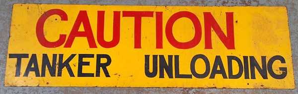 Lot 262 - ROAD SIGN