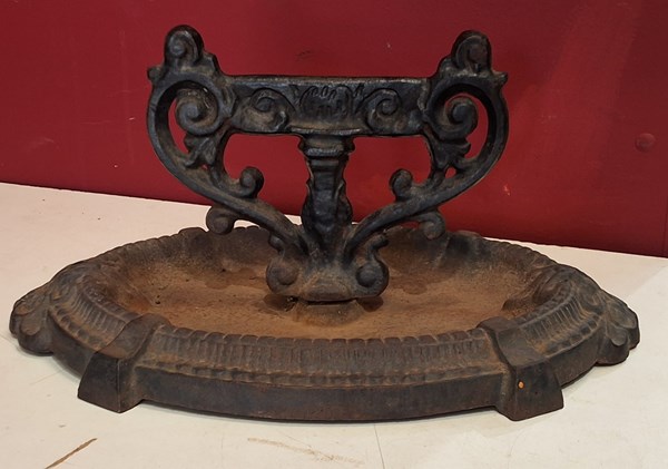 Lot 376 - BOOT SCRAPER