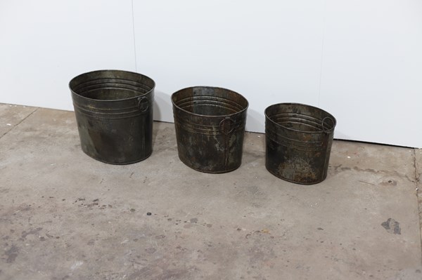 Lot 110 - IRON TUBS
