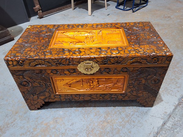 Lot 323 - CAMPHORWOOD TRUNK