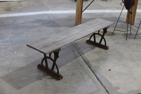 Lot 60 - BENCH
