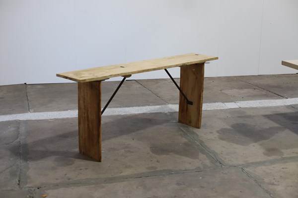 Lot 179 - CONSOLE