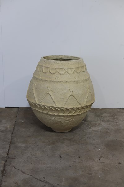 Lot 111 - PAPIER MACHE POT