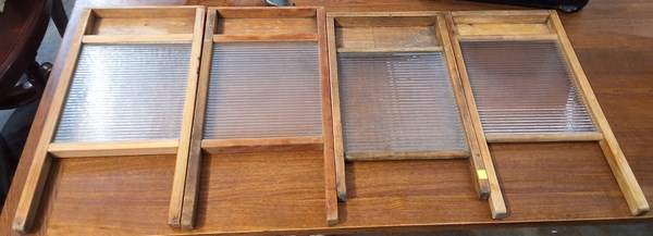Lot 416 - WASH BOARDS