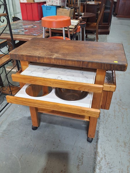 Lot 276 - CHOPPING BLOCK
