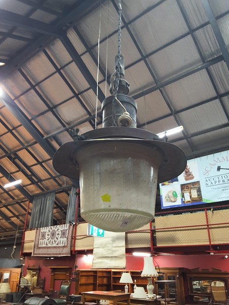 Lot 21 - COPPER STREET LIGHT