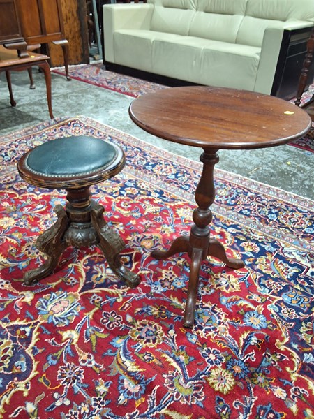 Lot 197 - TABLE AND STOOL