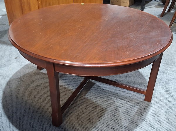 Lot 339 - COFFEE TABLE