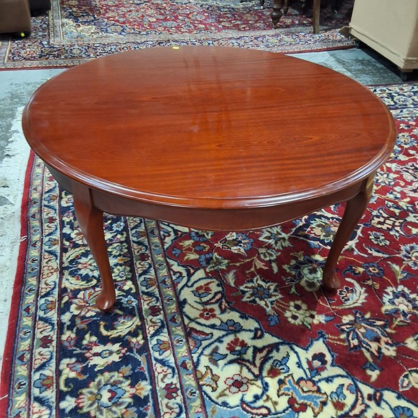 Lot 150 - COFFEE TABLE