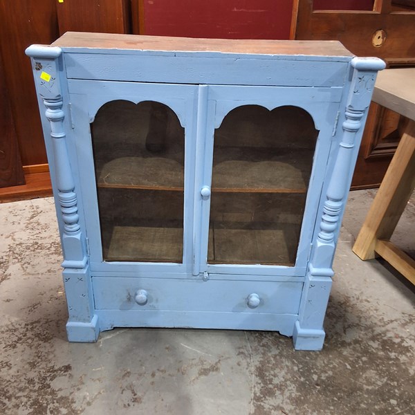 Lot 99 - DRESSER TOP