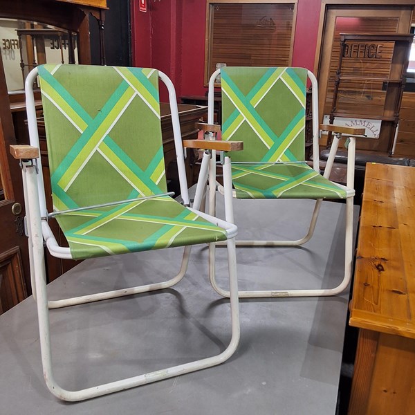 Lot 372 - CAMP CHAIRS