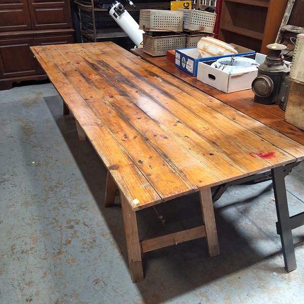 Lot 281 - TRESTLE TABLE