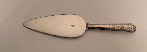 Lot 1030 - SILVER CAKE SLICE