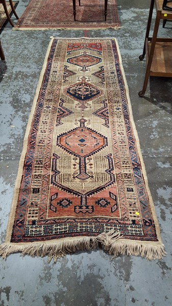 Lot 66 - HALL RUNNER