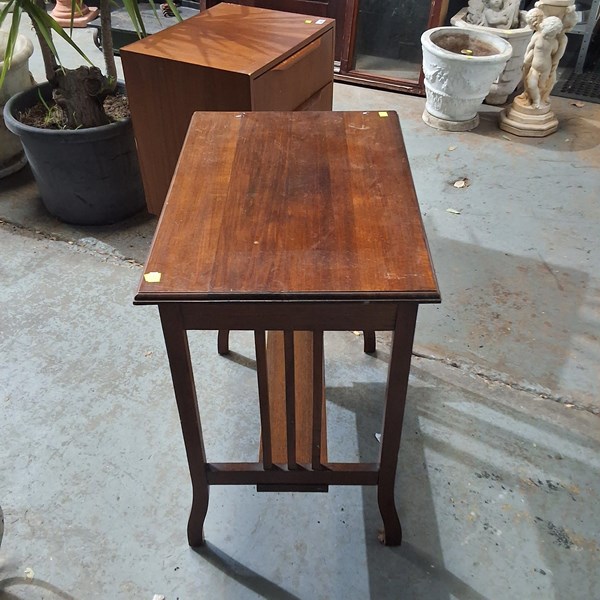 Lot 399 - SIDE TABLE