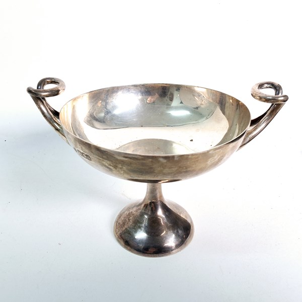 Lot 1040 - SILVER DISH