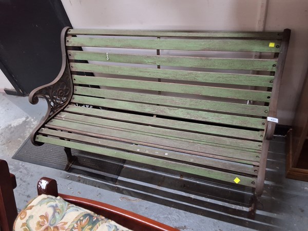 Lot 421 - GARDEN BENCH
