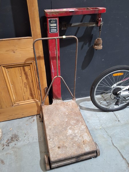 Lot 309 - BAG SCALES