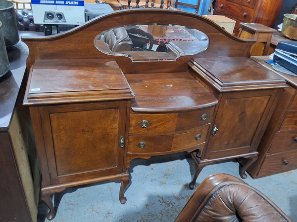 Lot 246 - SIDEBOARD