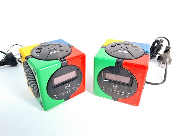 Lot 1213 - CLOCK RADIOS