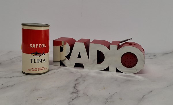 Lot 1221 - NOVELTY RADIOS