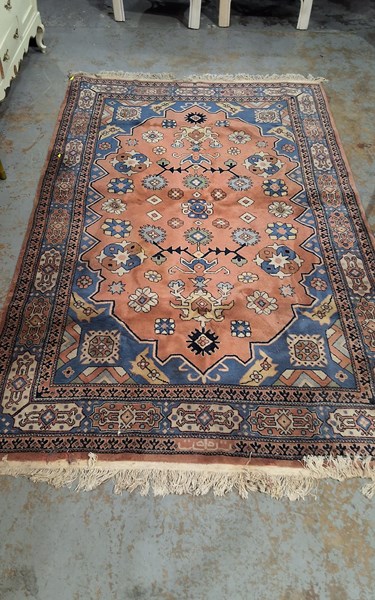 Lot 273 - RUG