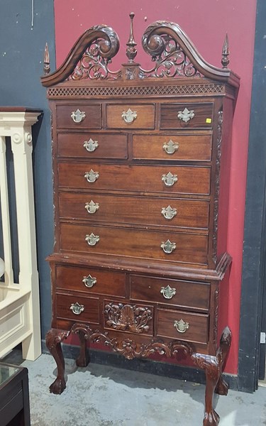 Lot 128 - HIGHBOY