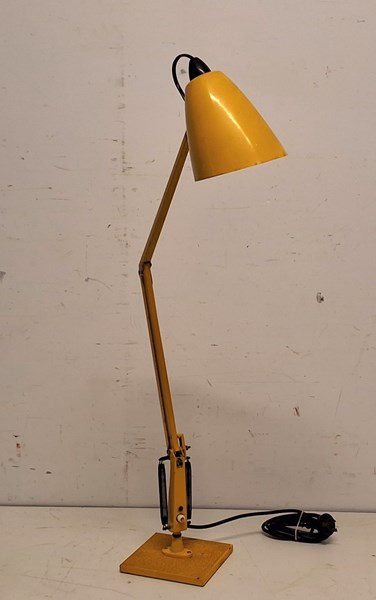 Lot 1329 - PLANET LAMP