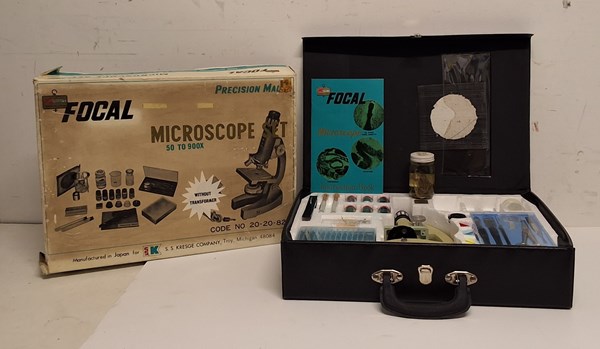 Lot 1285 - FOCAL MICROSCOPE