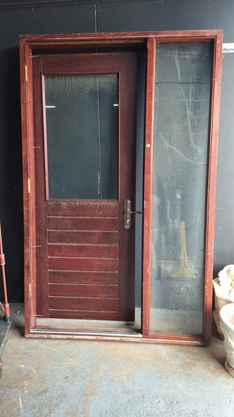 Lot 287 - ENTRANCE