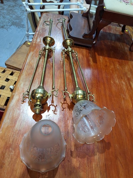 Lot 201 - PENDANT LIGHTS