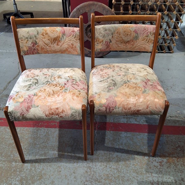 Lot 216 - DINING CHAIRS