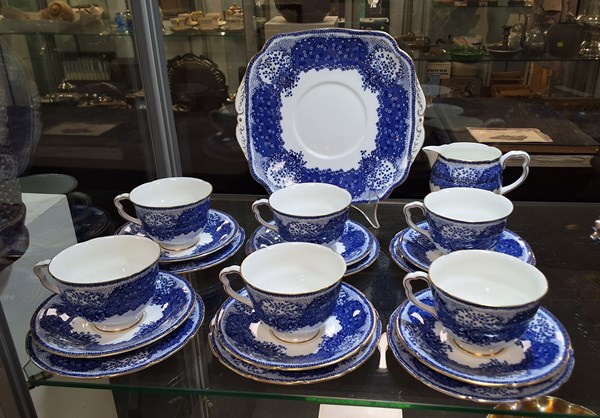 Lot 1204 - TEA SET