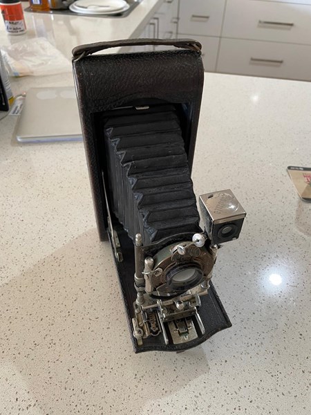 Lot 1325 - VINTAGE CAMERAS
