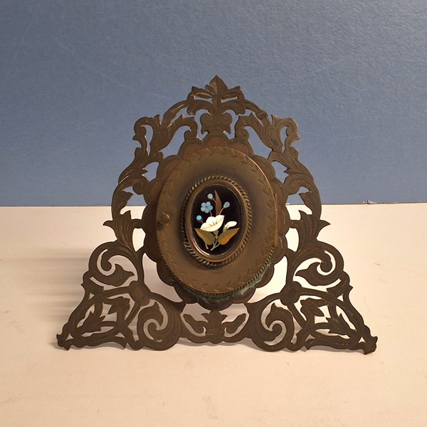 Lot 1026 - 19TH CENTURY PHOTOGRAPH FRAME