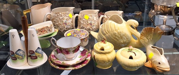 Lot 1343 - PRETTY CHINA