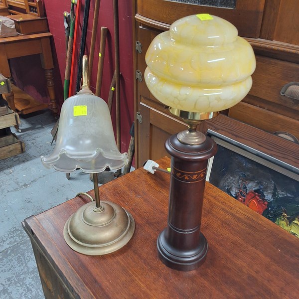 Lot 113 - TABLE LAMPS