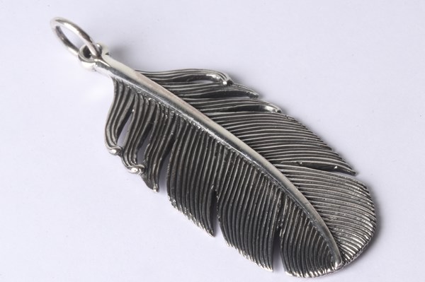 Lot 1006 - SILVER PENDANT
