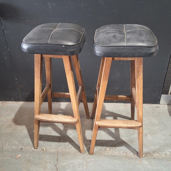 Lot 219 - BAR STOOLS