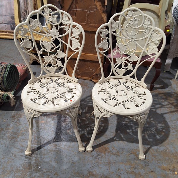 Lot 276 - OUTDOOR CHAIRS