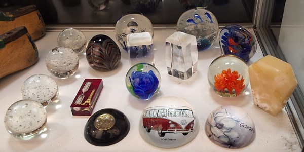 Lot 1158 - PAPERWEIGHTS