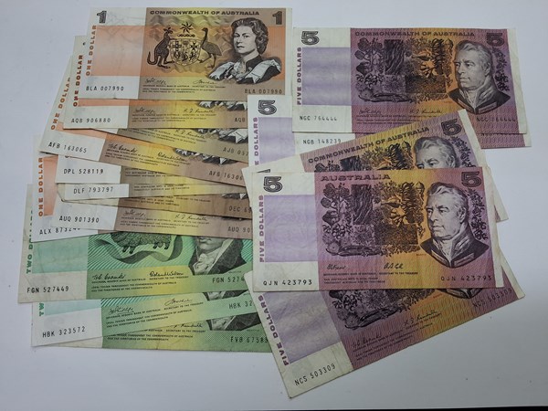 Lot 1080 - BANK NOTES