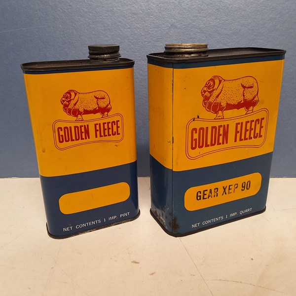 Lot 1222 - OIL TINS